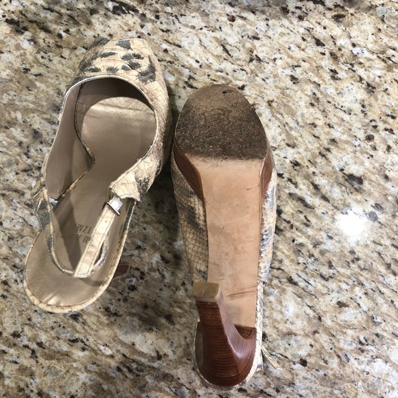 Stuart Weitzman Snakeskin Slingback Metallic & Neutral Heel Pumps 7.5 - Picture 9 of 9